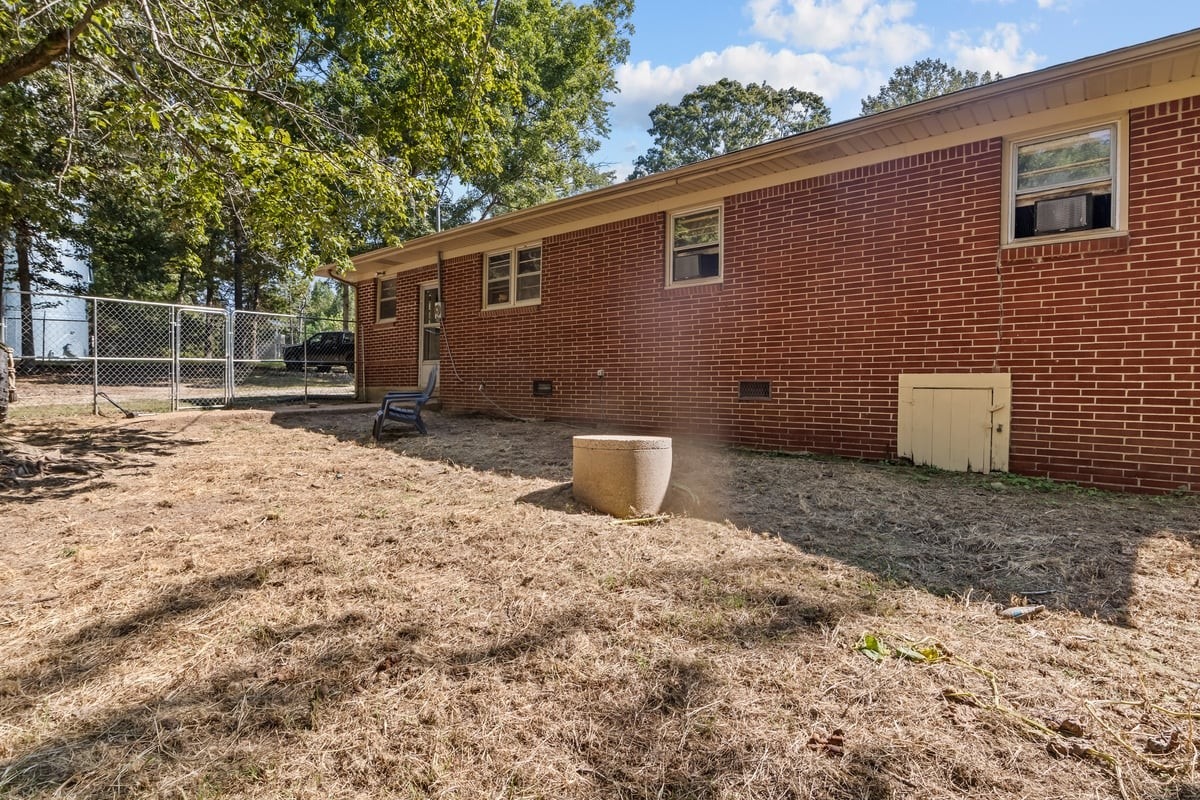 Flatwoods Rd, Camden, TN 38320