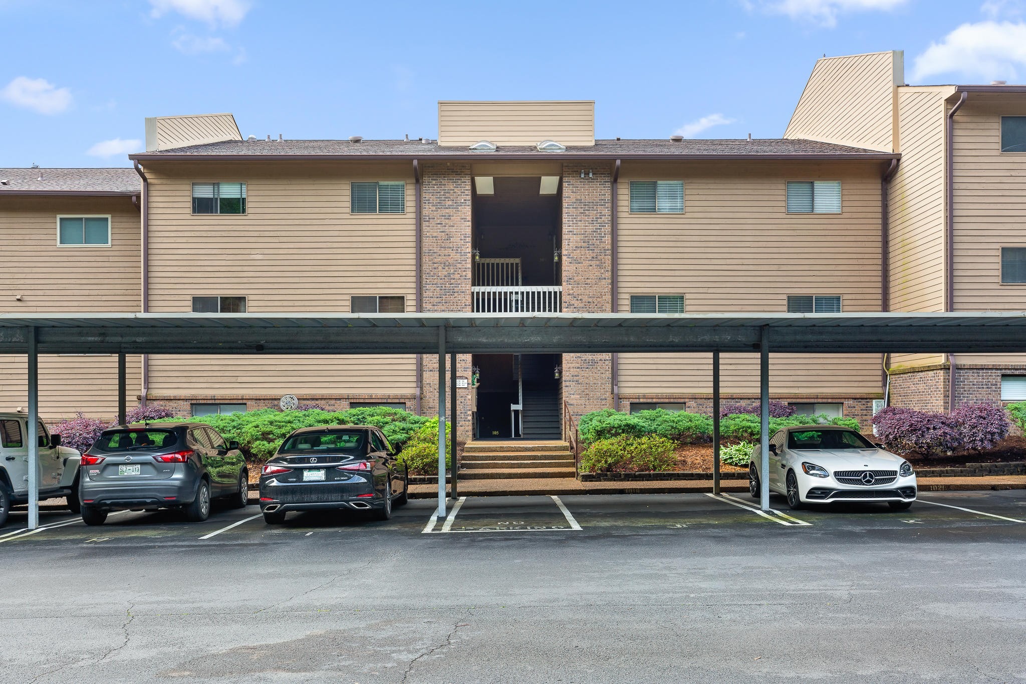 Lakeshore Ln, Chattanooga, TN 37415