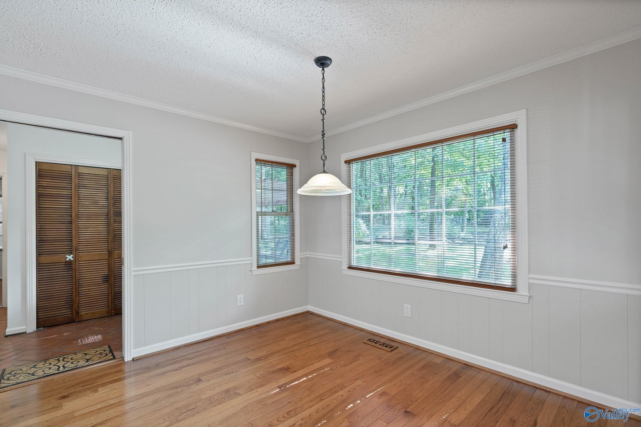 Foxfire Dr, Huntsville, AL 35802