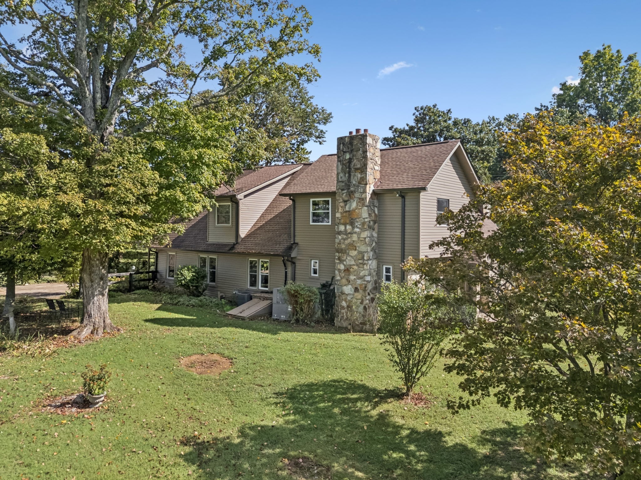 Hafner Rd, Charlotte, TN 37036