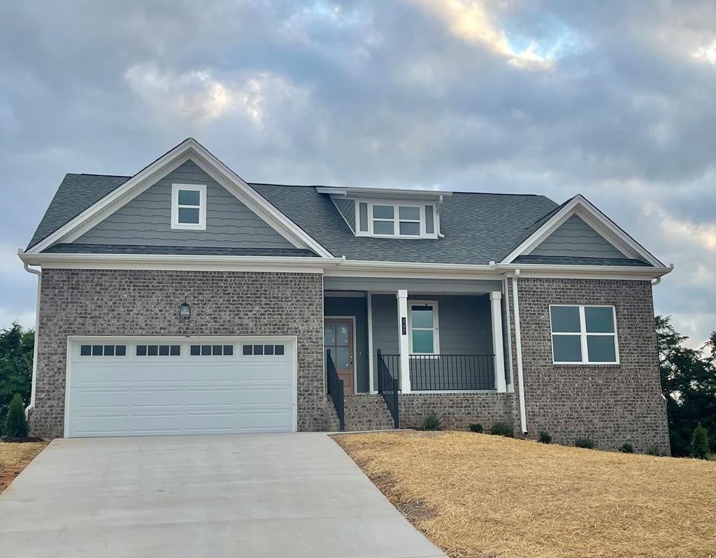 Carolina Ln, Cleveland, TN 37312