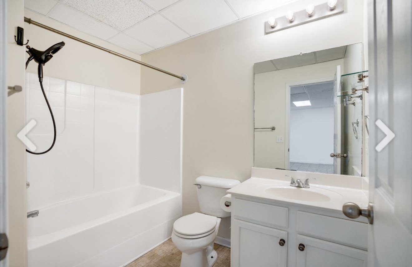 Holly Pt, Clarksville, TN 37043 #1