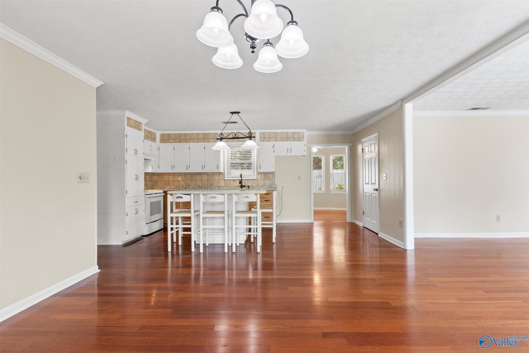 Pinhook Rd, Moulton, AL 35650