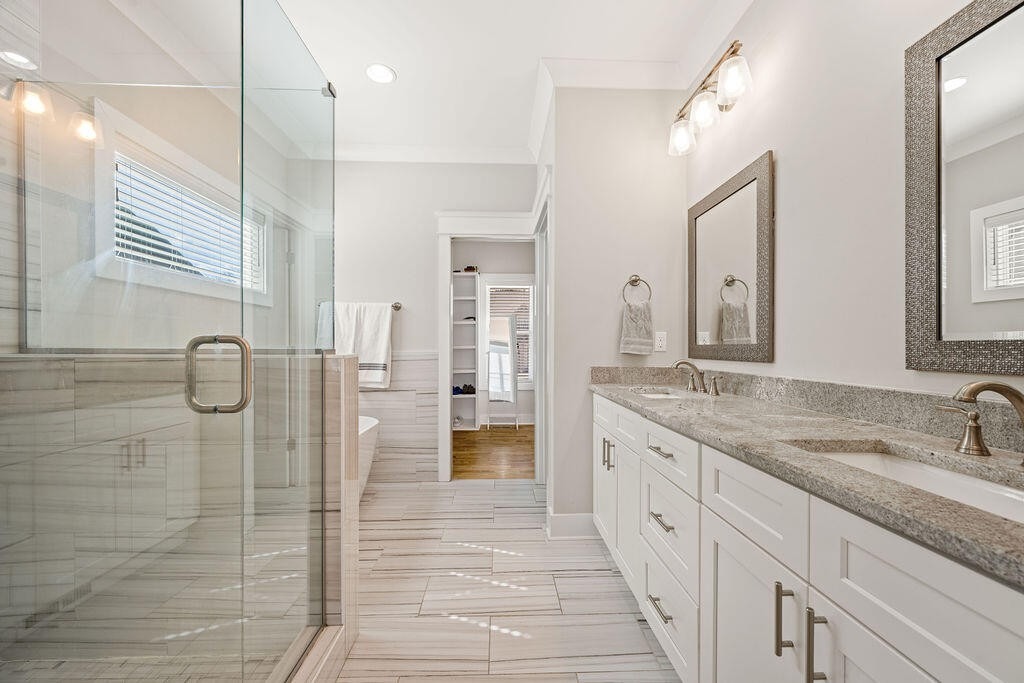 White Ash Dr, Ooltewah, TN 37363