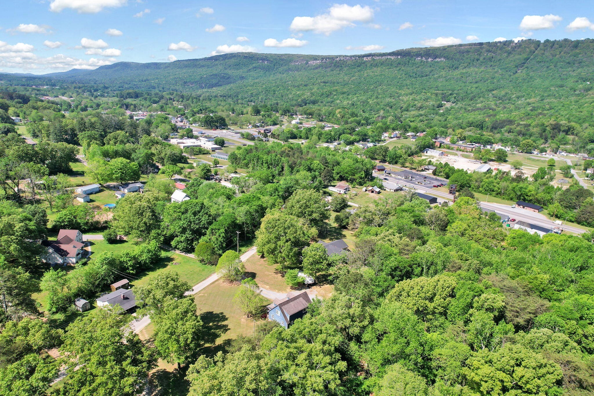 Massachusetts Ave, Whitwell, TN 37397