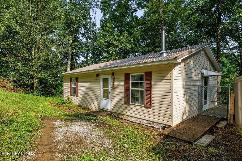 Arrowhead Dr, Monterey, TN 38574