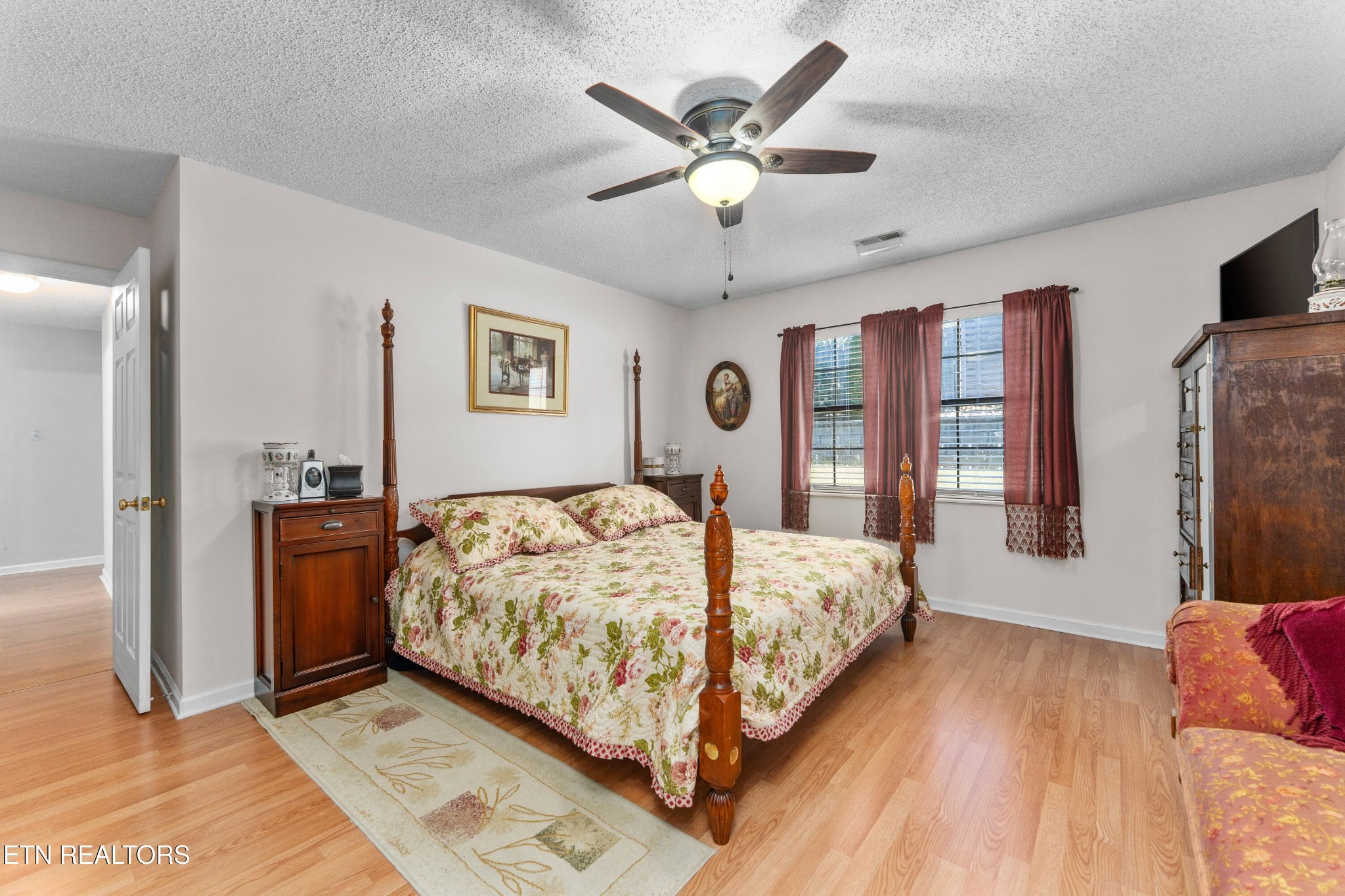Bloomfield Cir, Maryville, TN 37803
