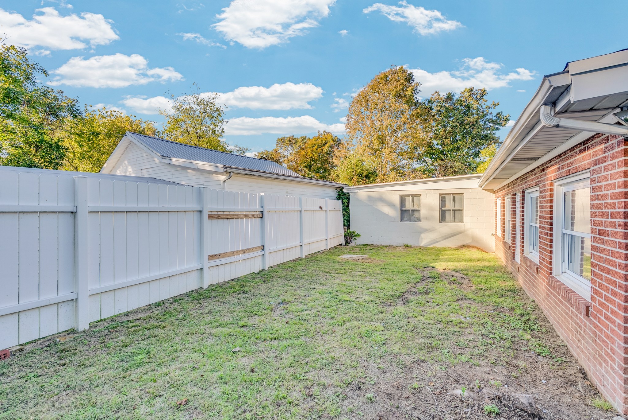 Oak St, Sparta, TN 38583 #1