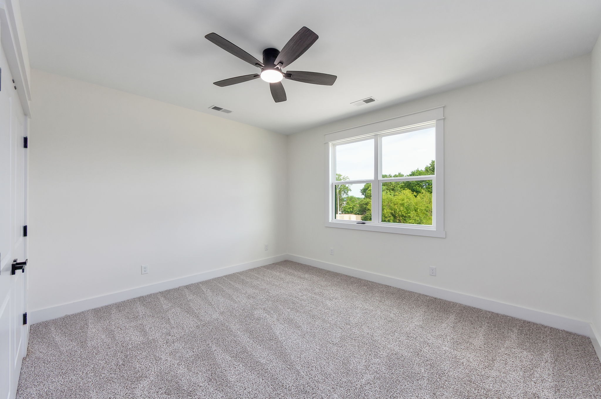 Max Lane Dr, Jackson, TN 38305