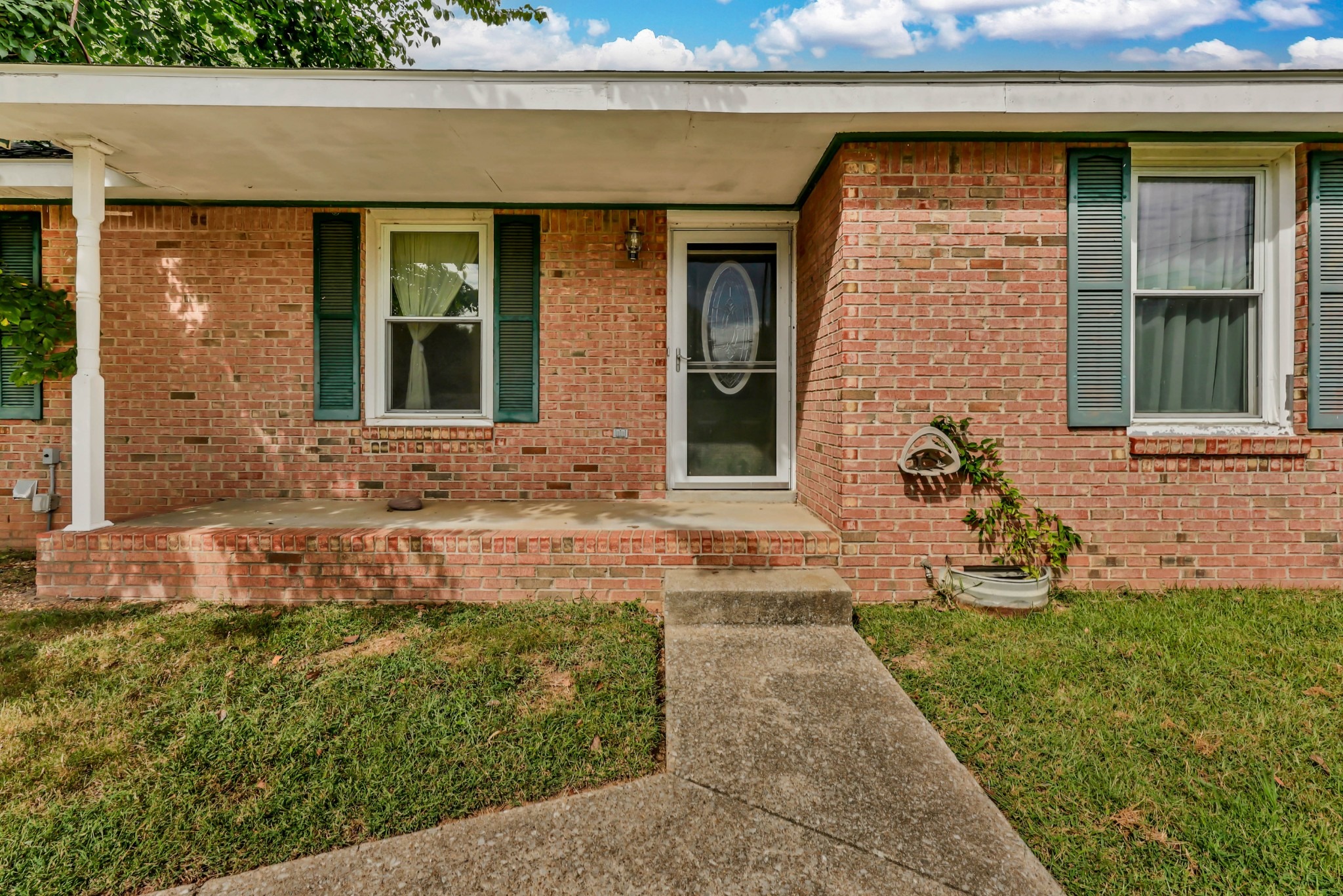 Melrose Dr, Clarksville, TN 37042