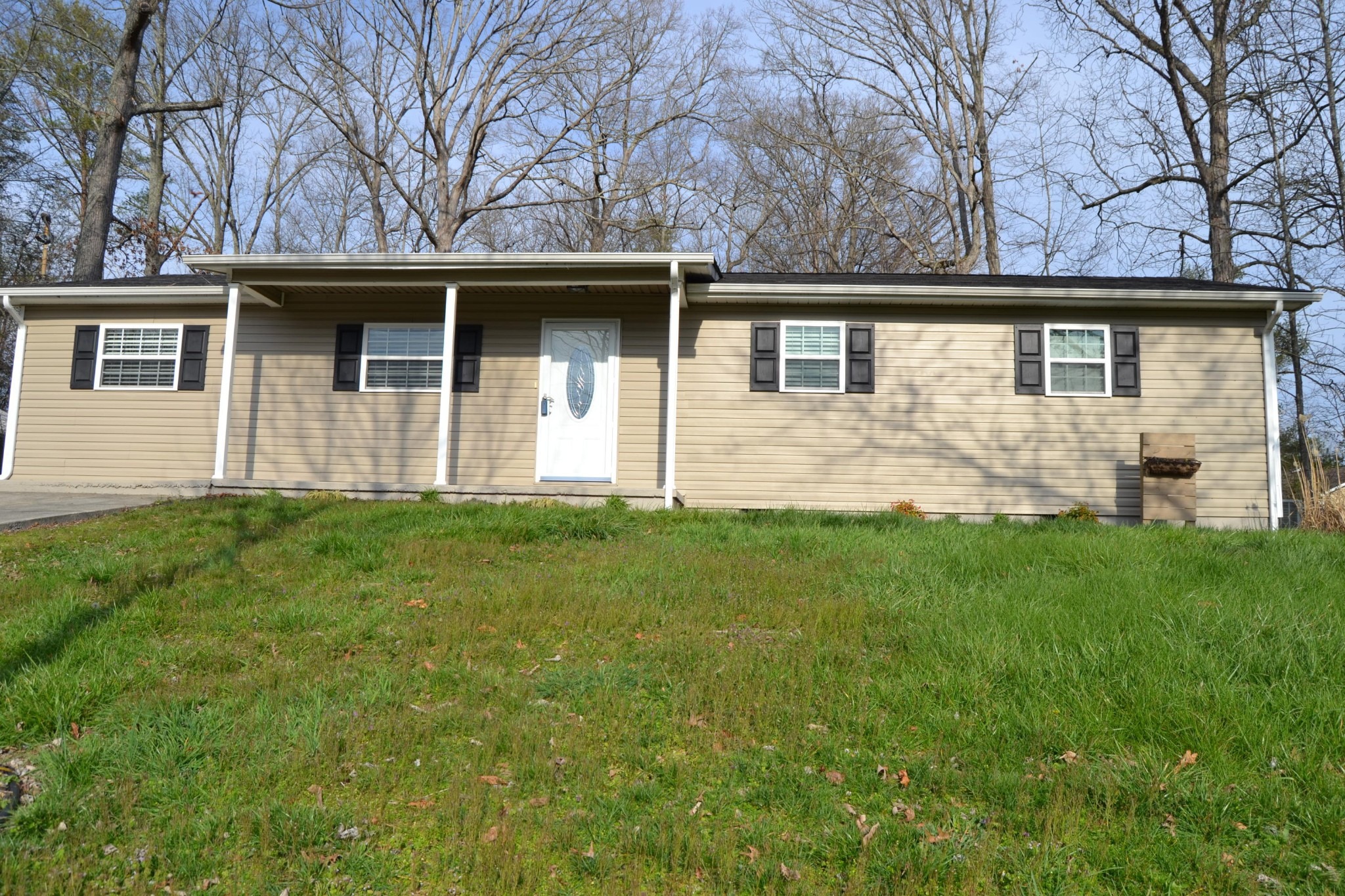 Big Cove Ln, Louisville, TN 37777