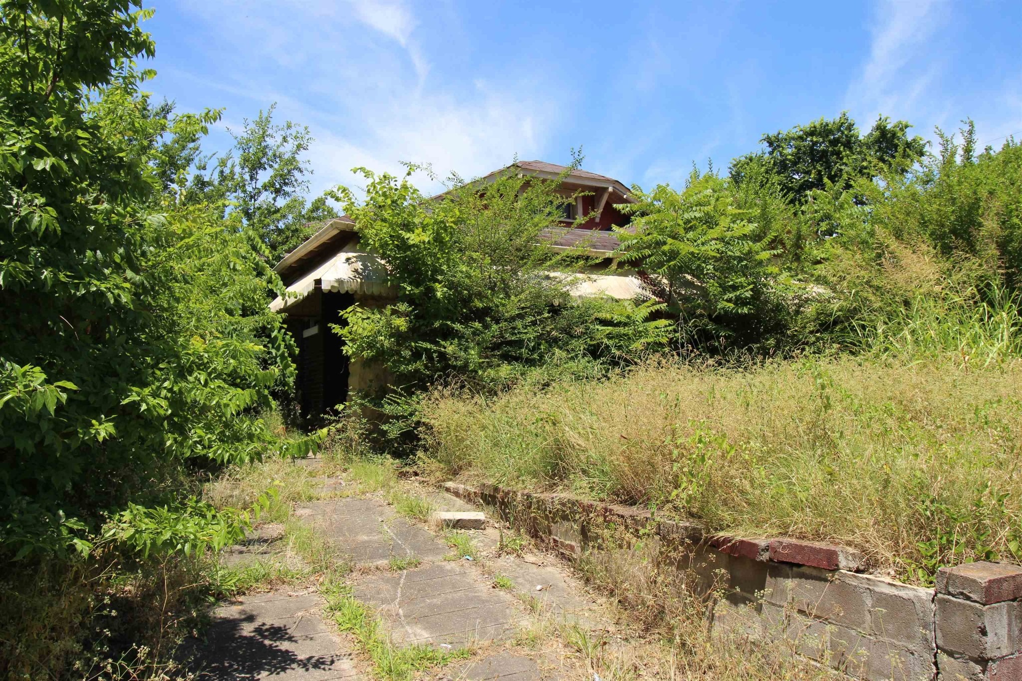 Mclemore Ave, Memphis, TN 38106 #1