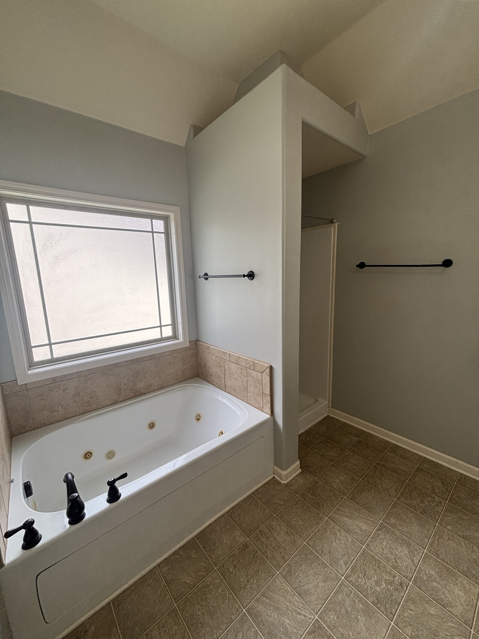 Chinook Cir, Clarksville, TN 37042 #1