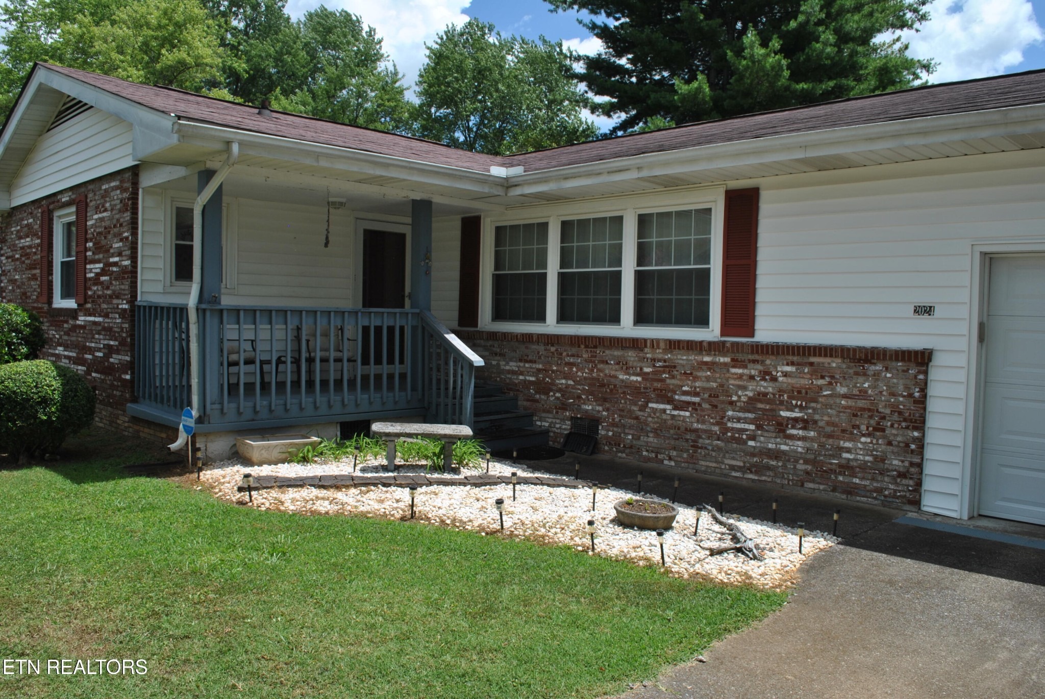 Radiance Dr, Knoxville, TN 37912