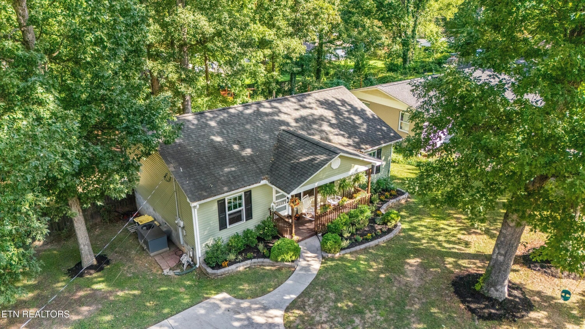 Lamour Rd, Knoxville, TN 37909