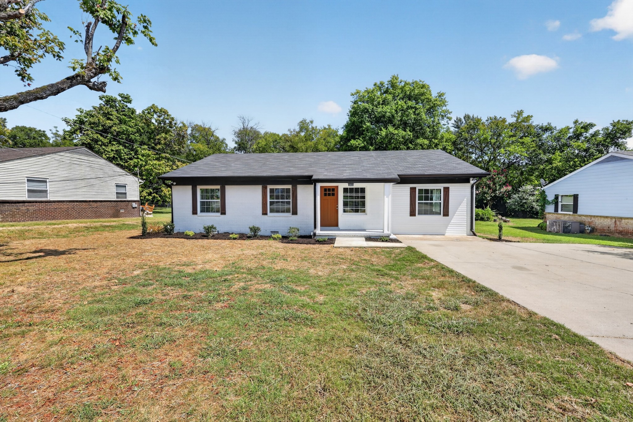 Boles St, Gallatin, TN 37066