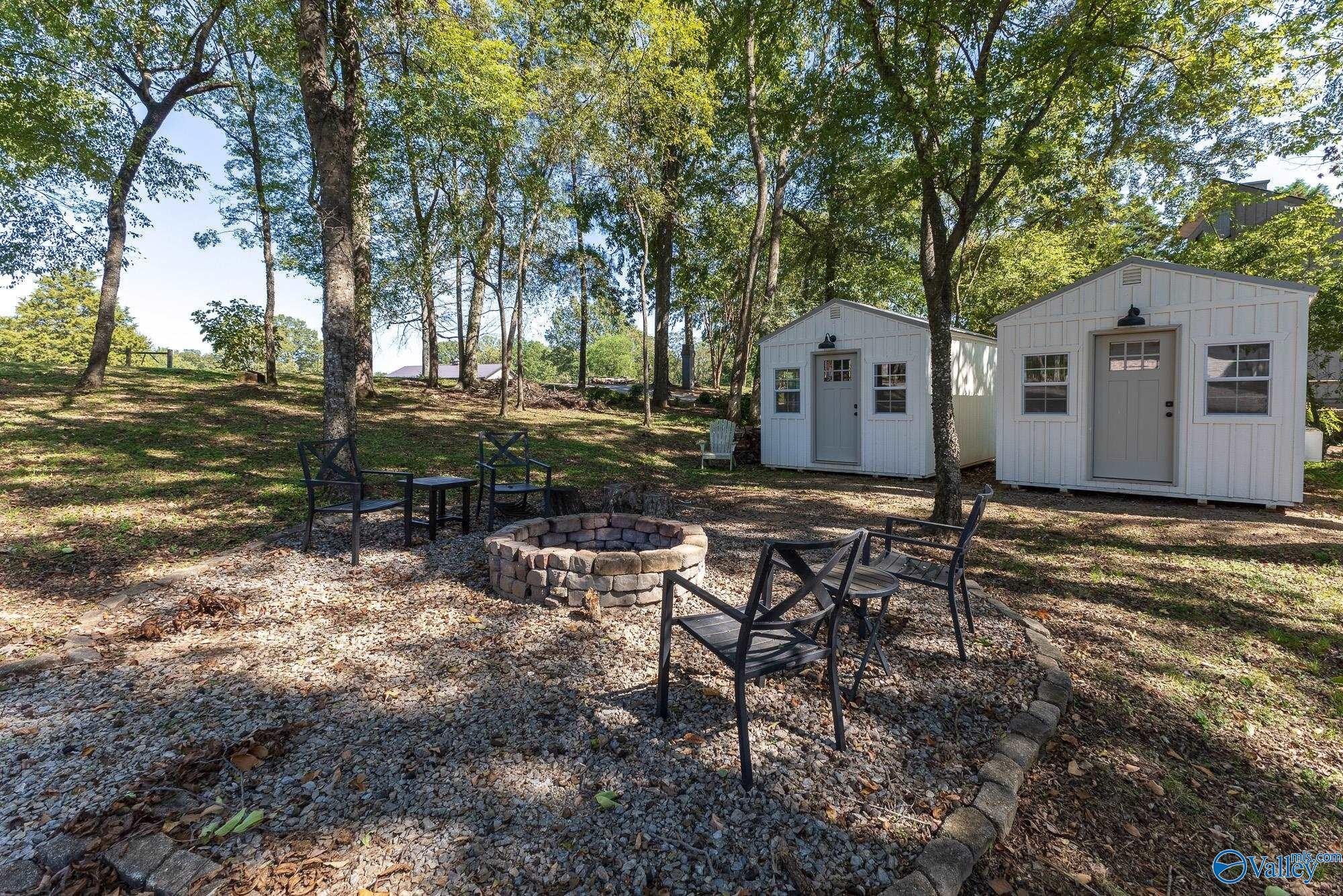 Davis Rd, Athens, AL 35611