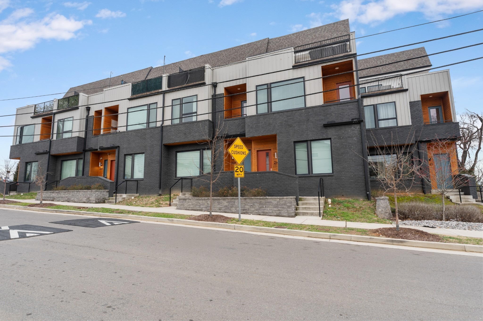 24th Ave, Nashville, TN 37208