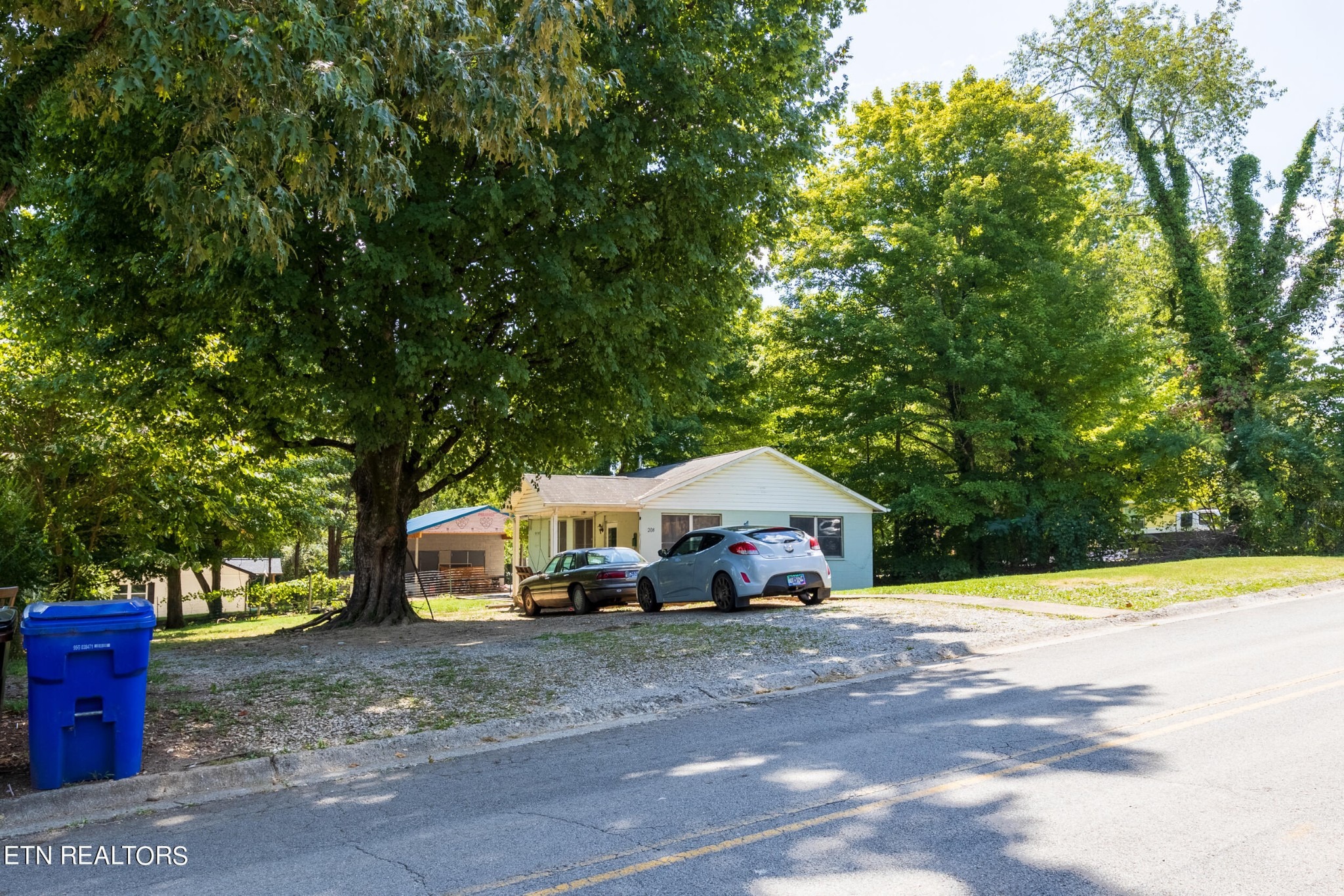 Northwestern Ave, Oak Ridge, TN 37830