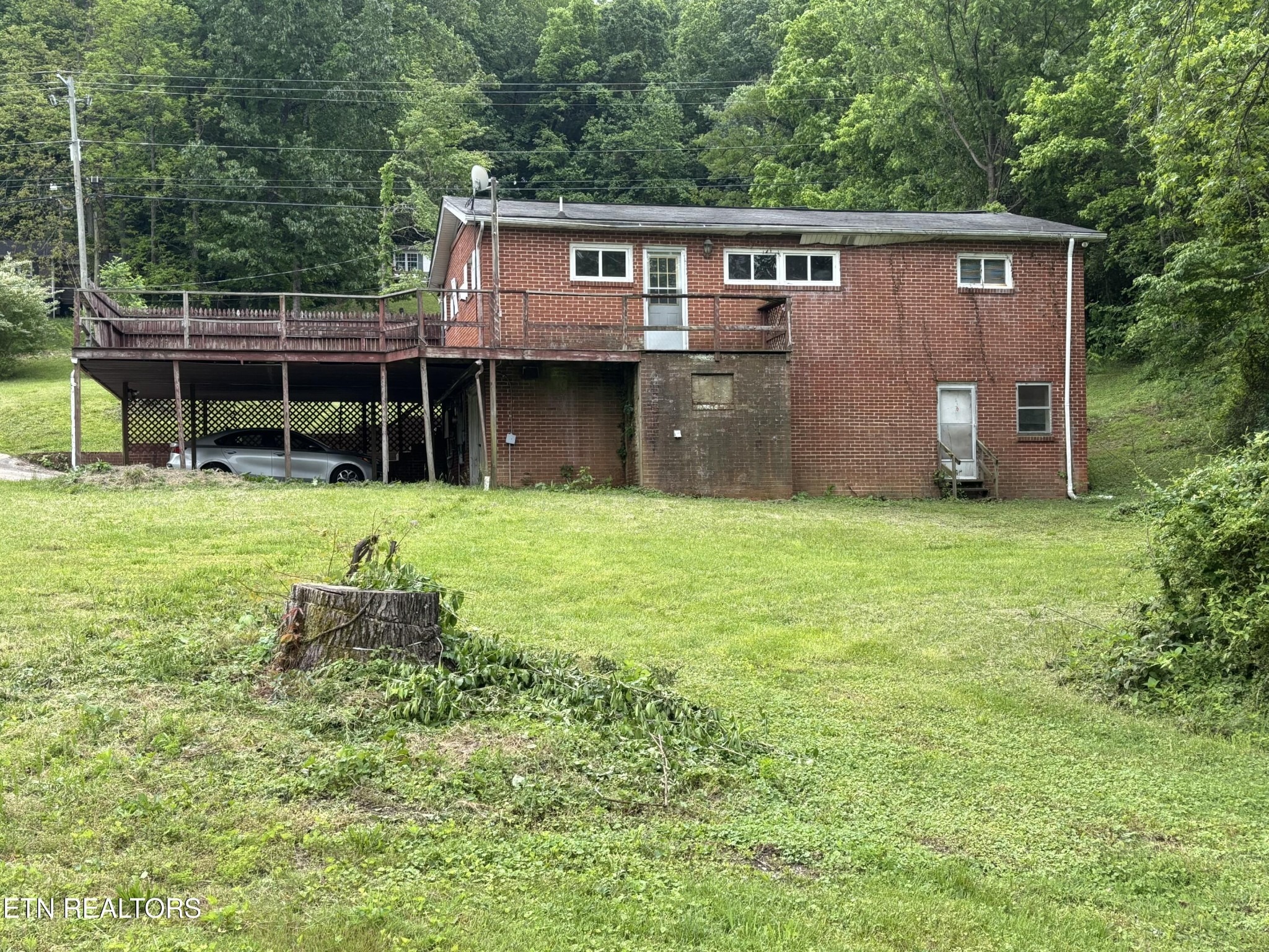Rifle Range Dr, Knoxville, TN 37918