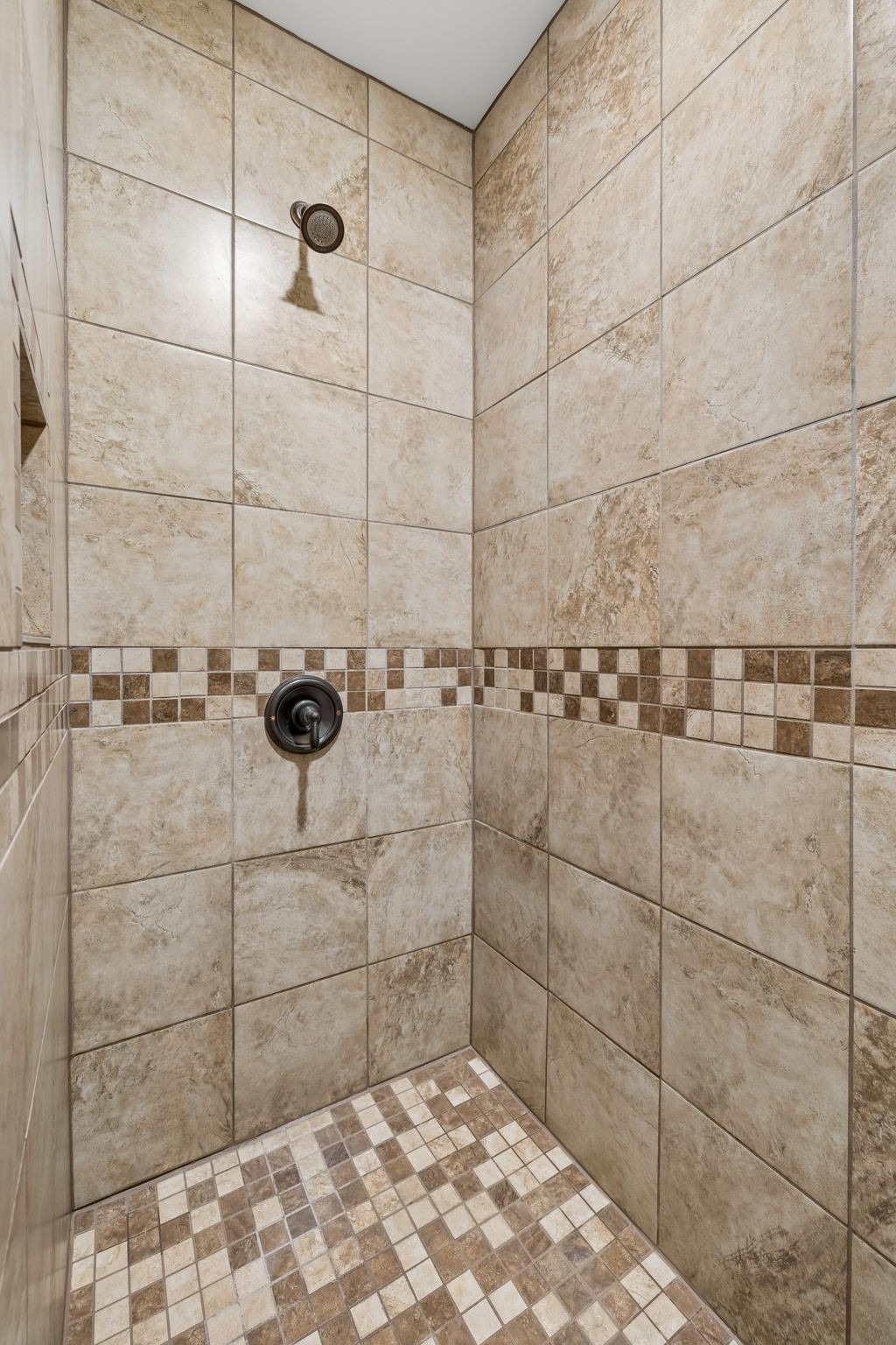 Oakmont Cir, Centerville, TN 37033