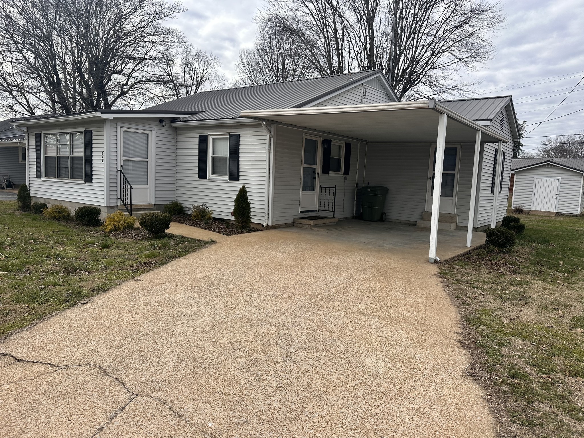Military Ave, Lawrenceburg, TN 38464