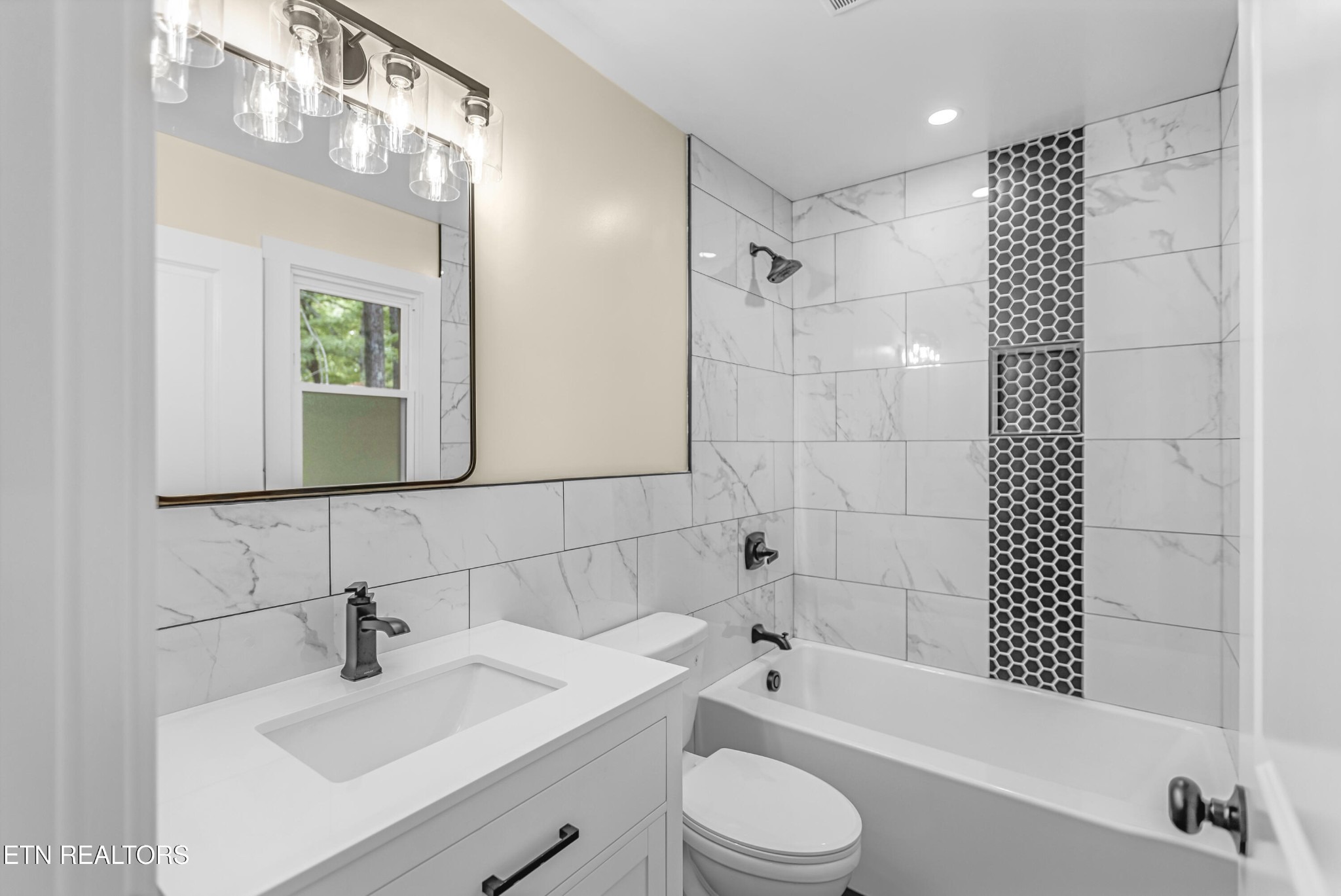 Ingram Ln, Knoxville, TN 37938