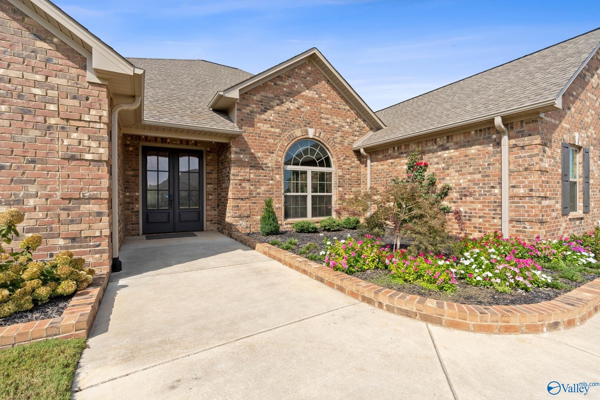 Nettlebrooke Dr, Athens, AL 35613