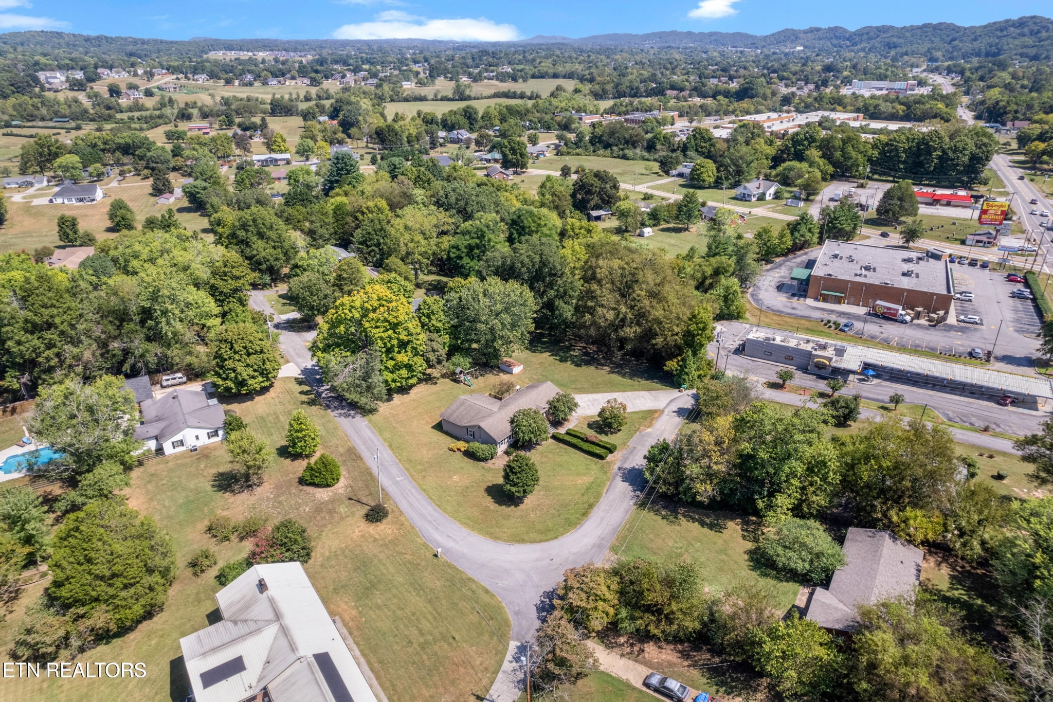 Bluebell Ln, Knoxville, TN 37931 #1
