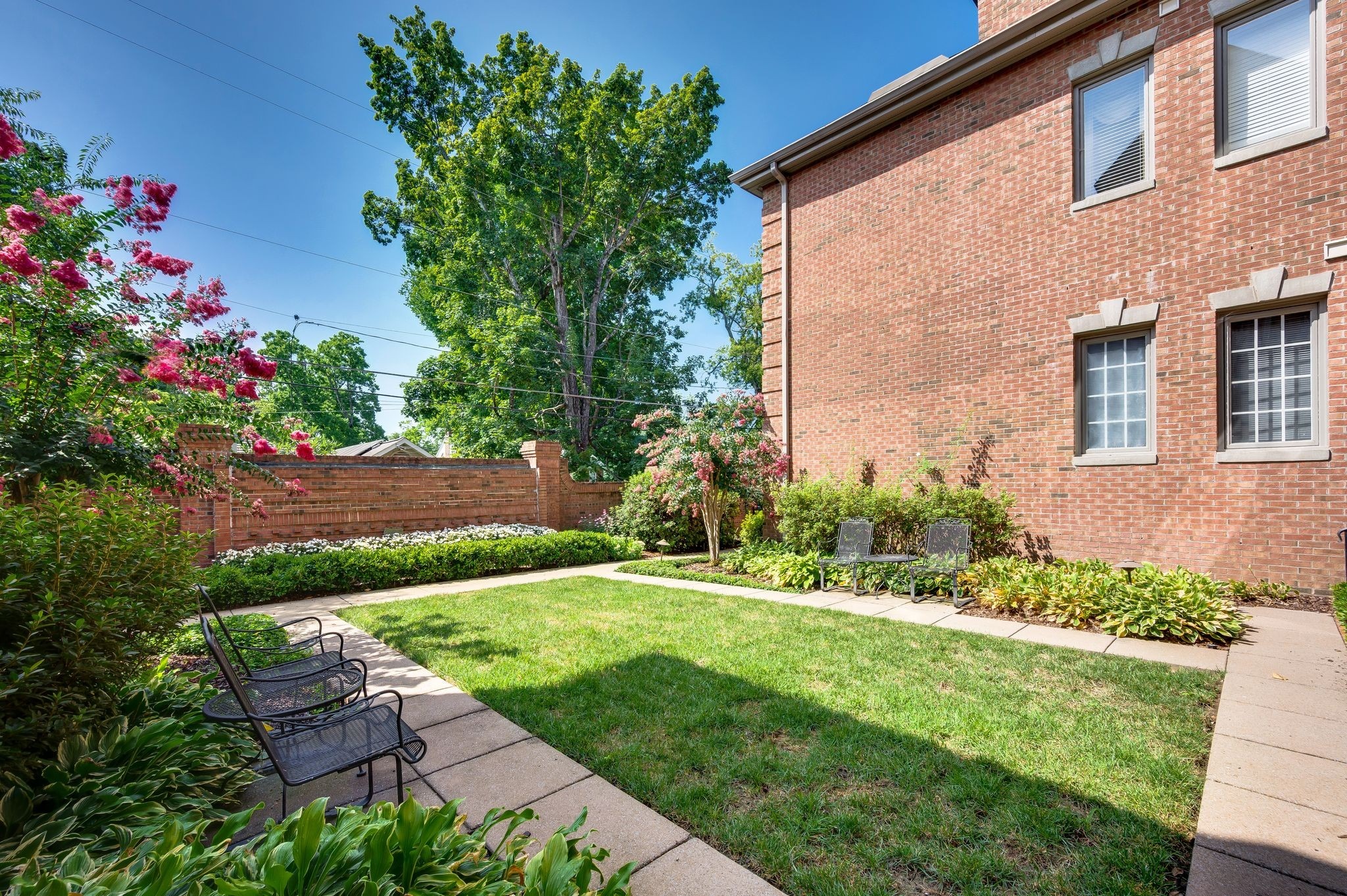 End Ave, Nashville, TN 37205