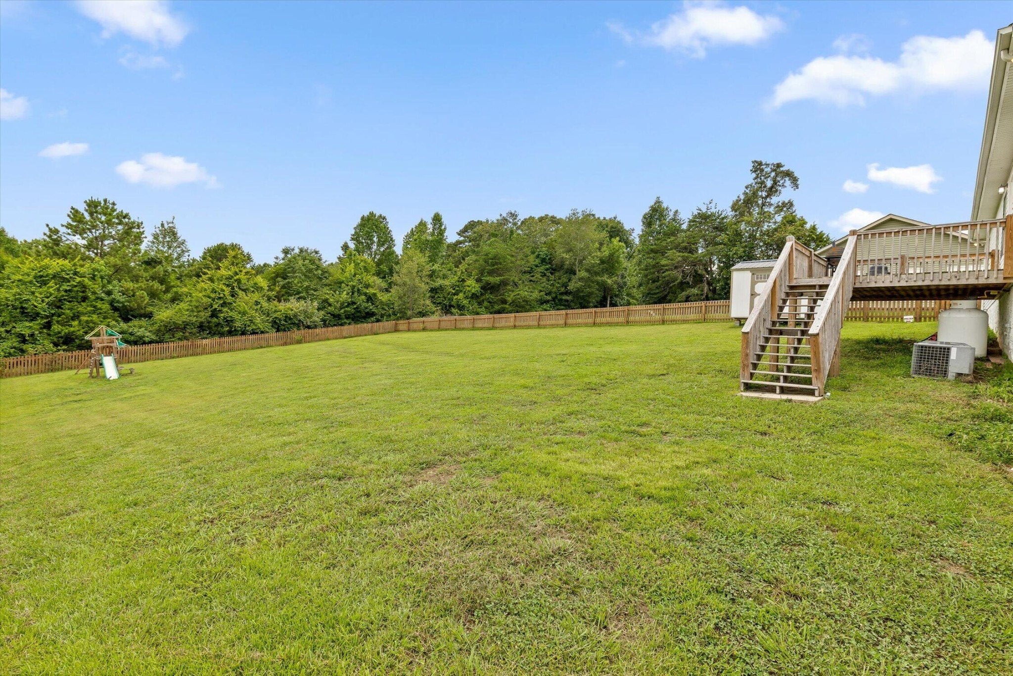 Falcon Crest Dr, Ooltewah, TN 37363