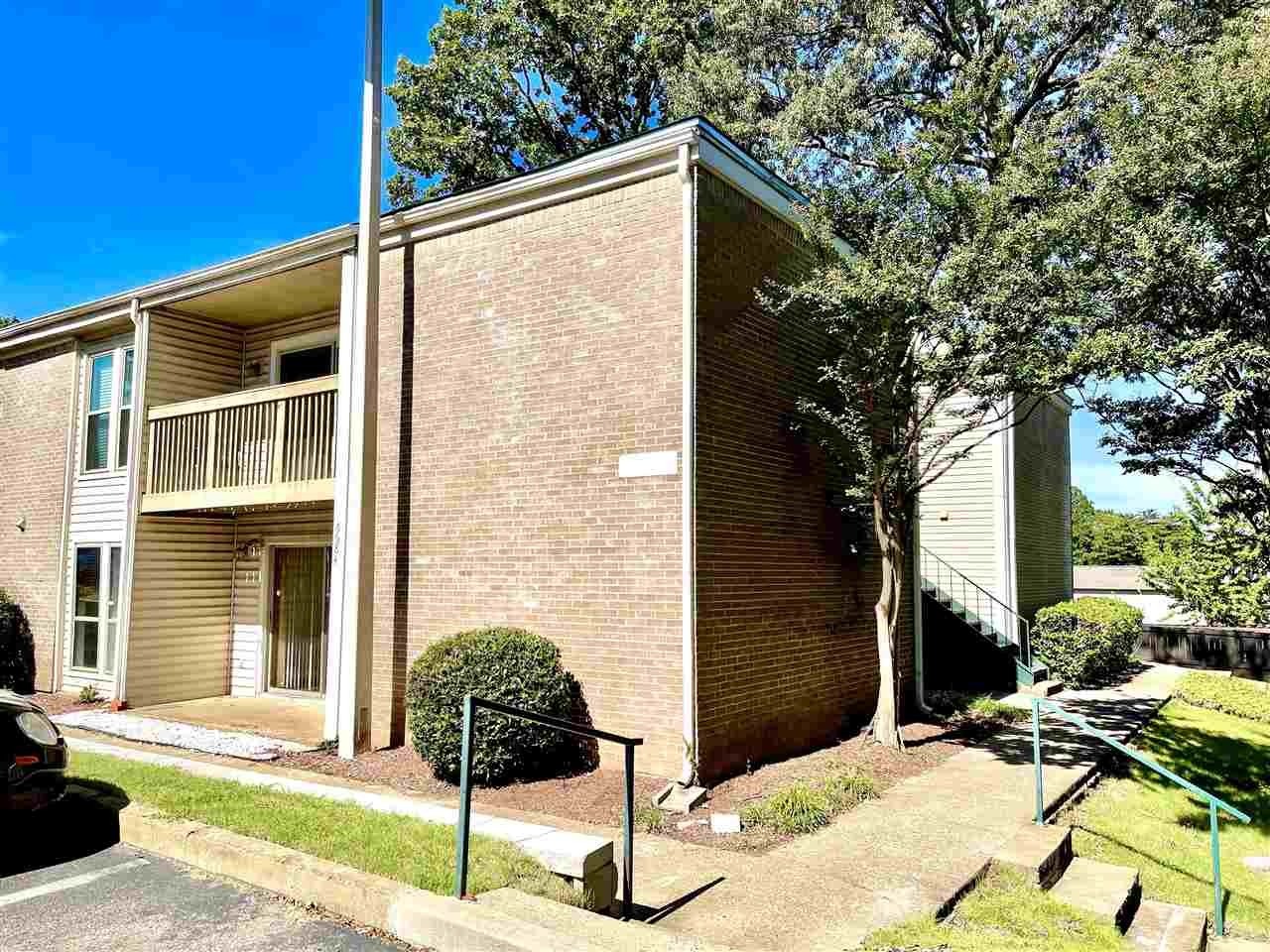 Whispering Oak Pl, Memphis, TN 38120