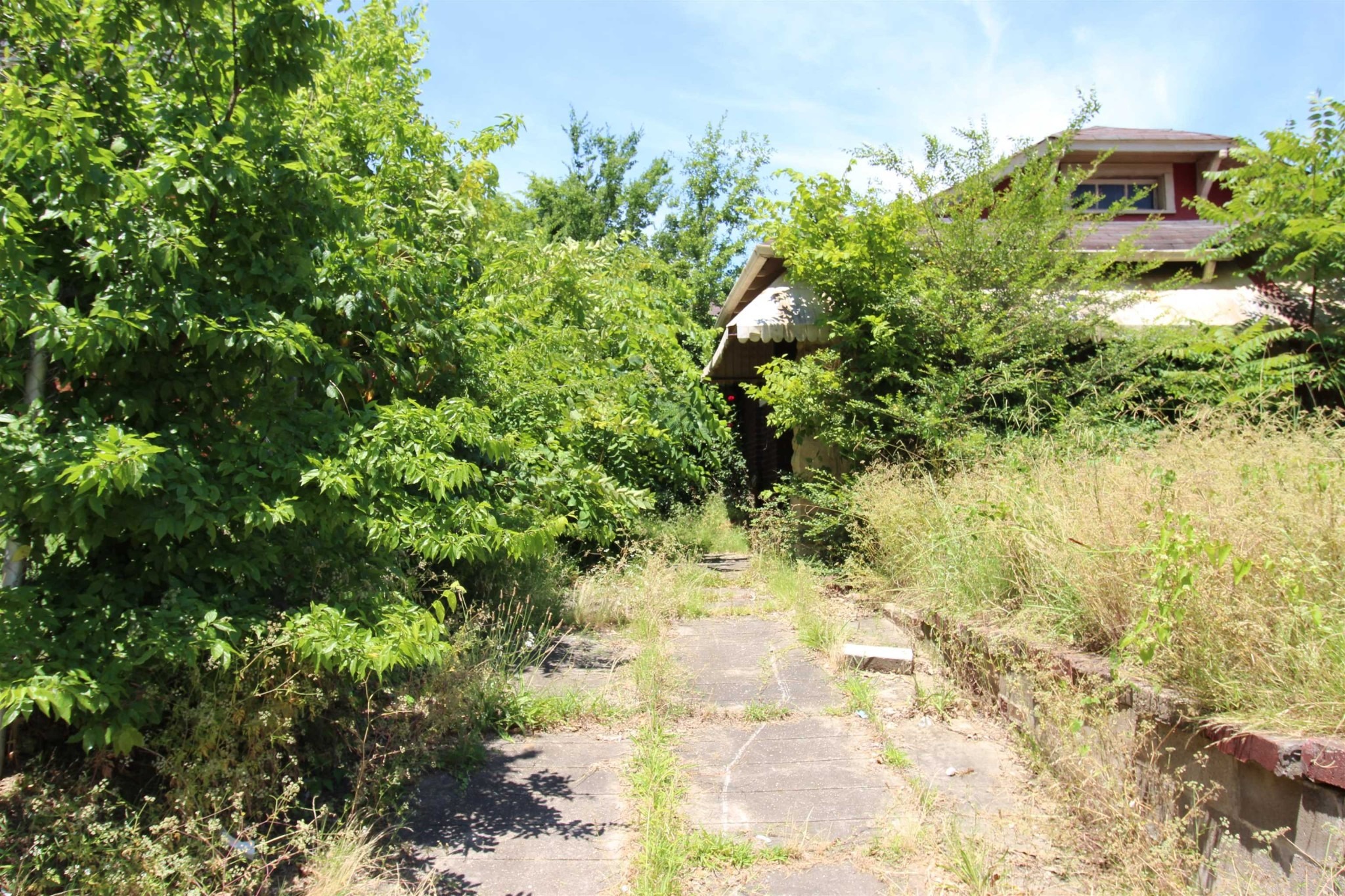 Mclemore Ave, Memphis, TN 38106