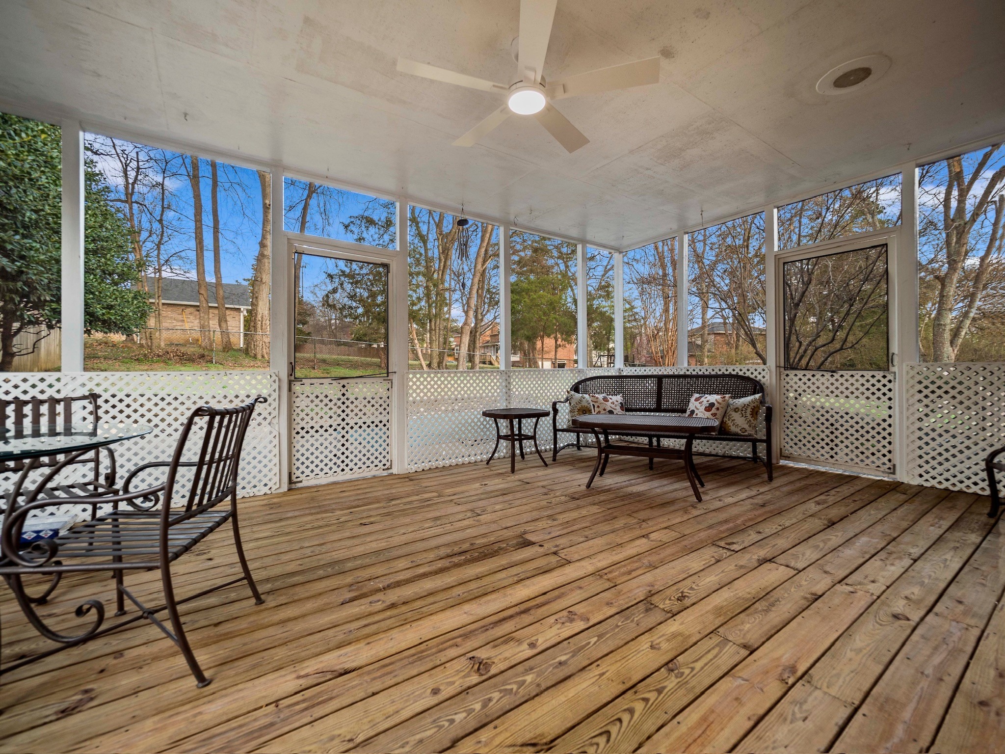 Ervin Dr, Hendersonville, TN 37075