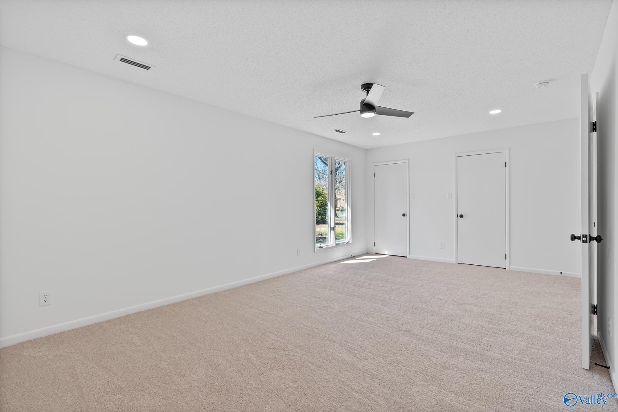Eastwood Dr, Decatur, AL 35601