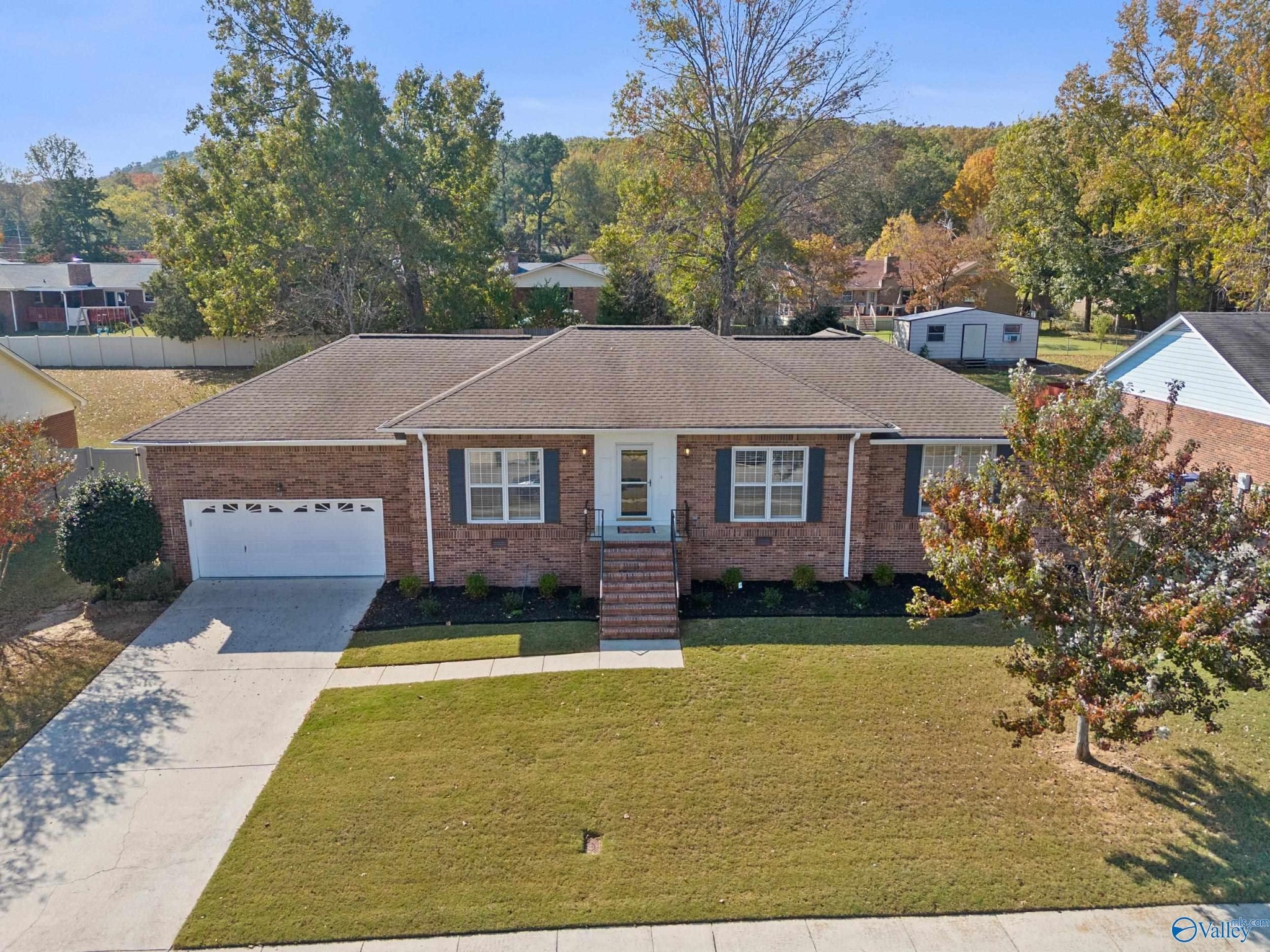 Waldrop Dr, Huntsville, AL 35803