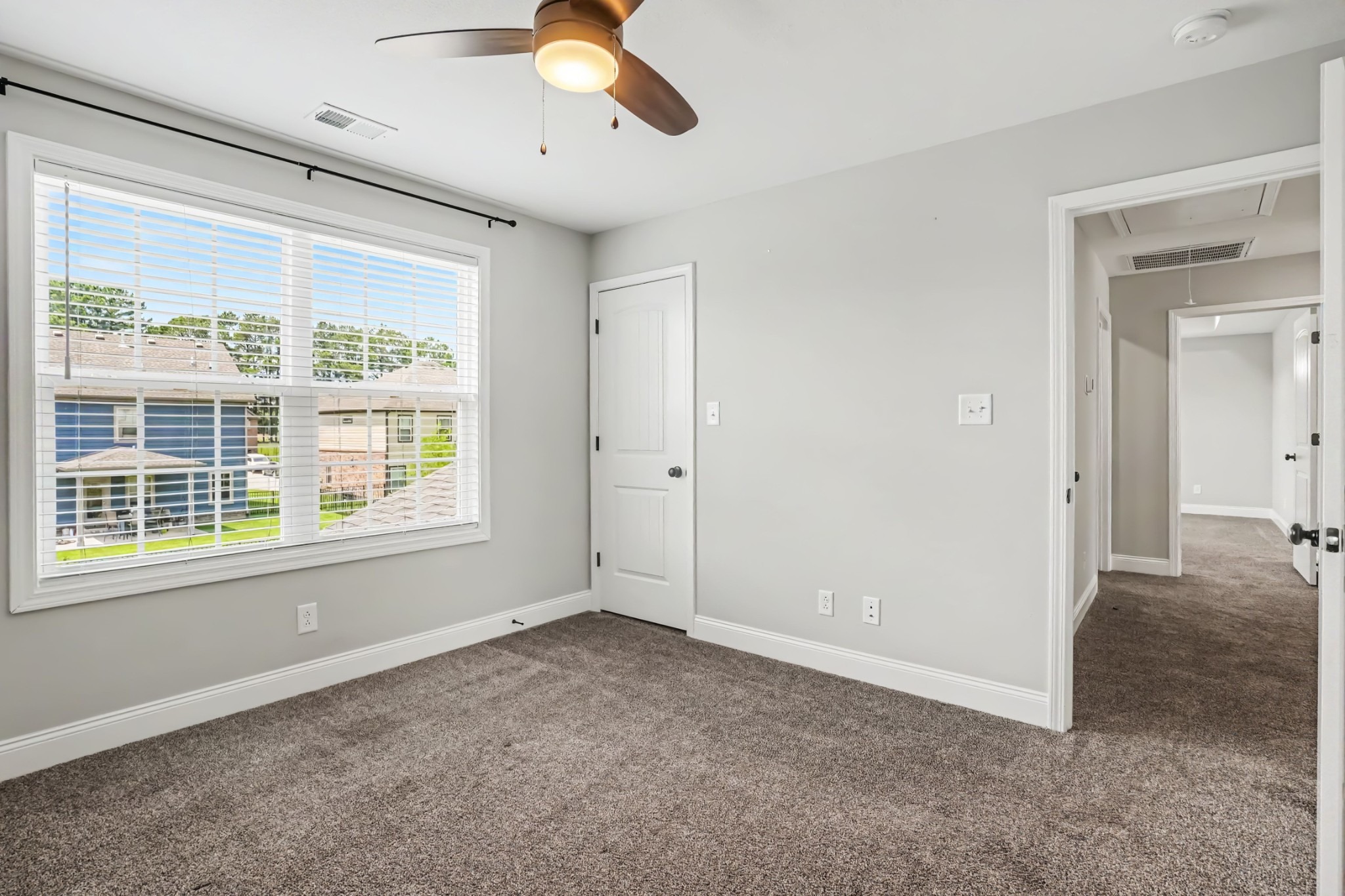 Dexter Dr, Clarksville, TN 37043