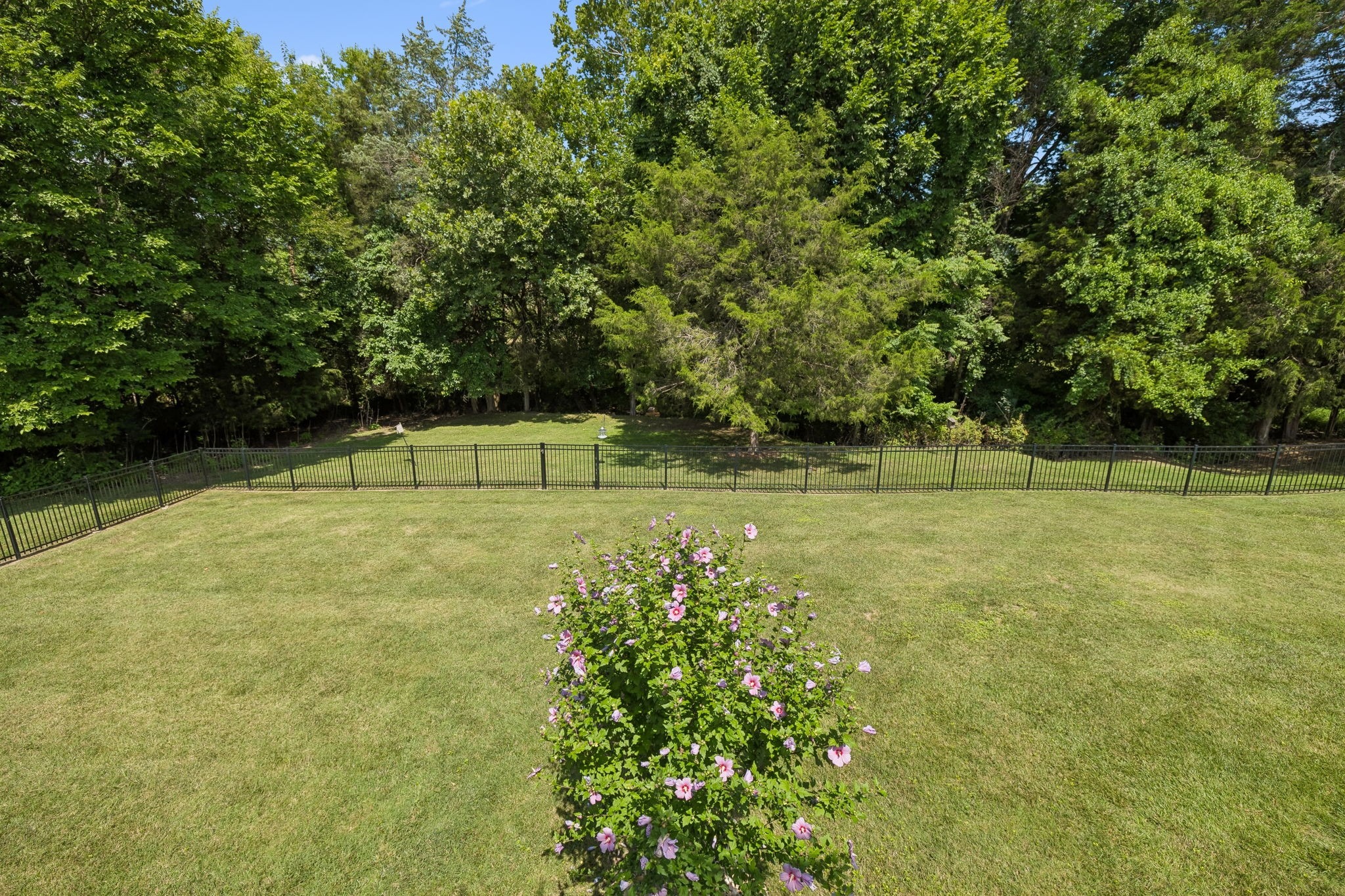 Tirzah St, Lebanon, TN 37087