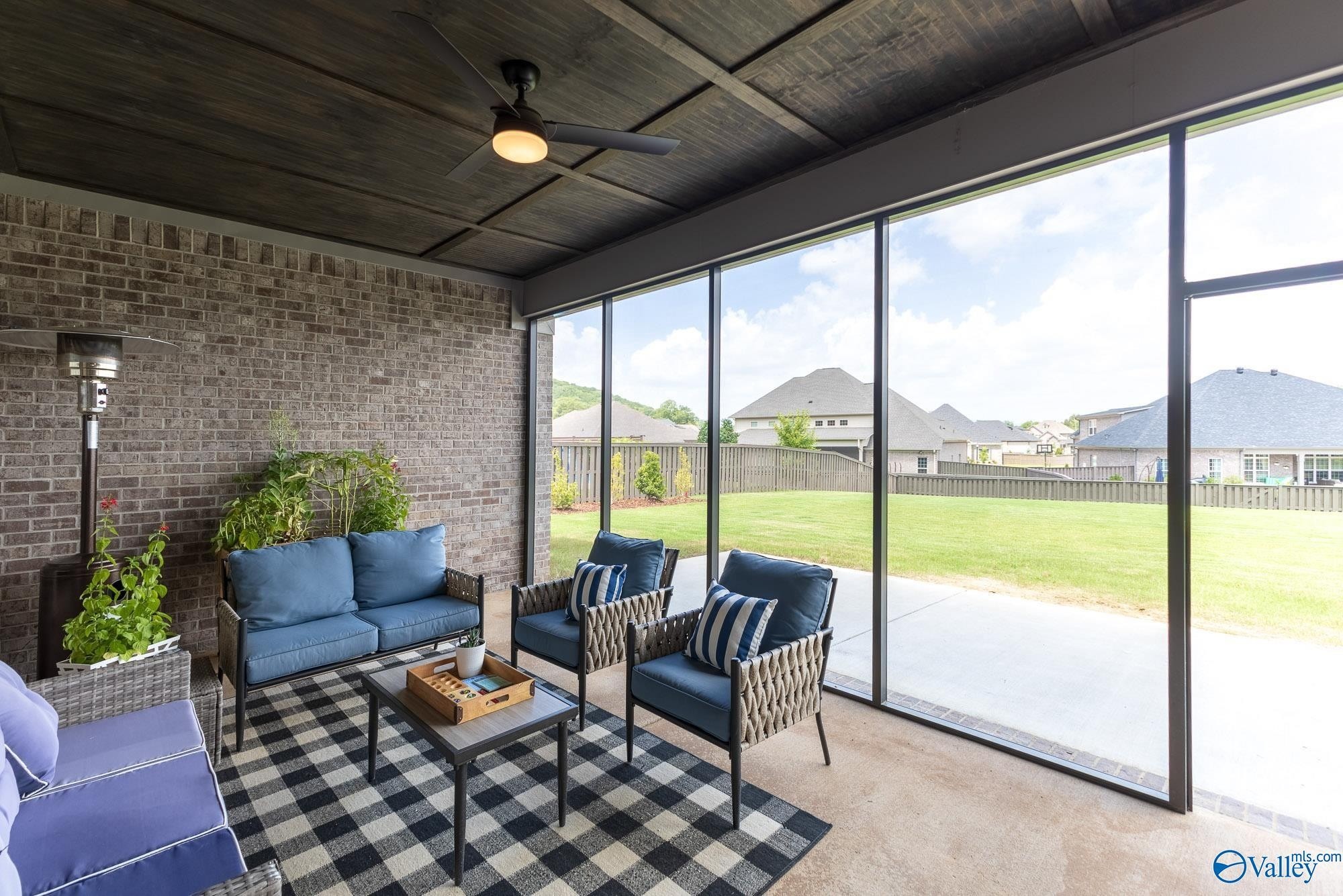 Nantucket Cir, Owens Cross Roads, AL 35763