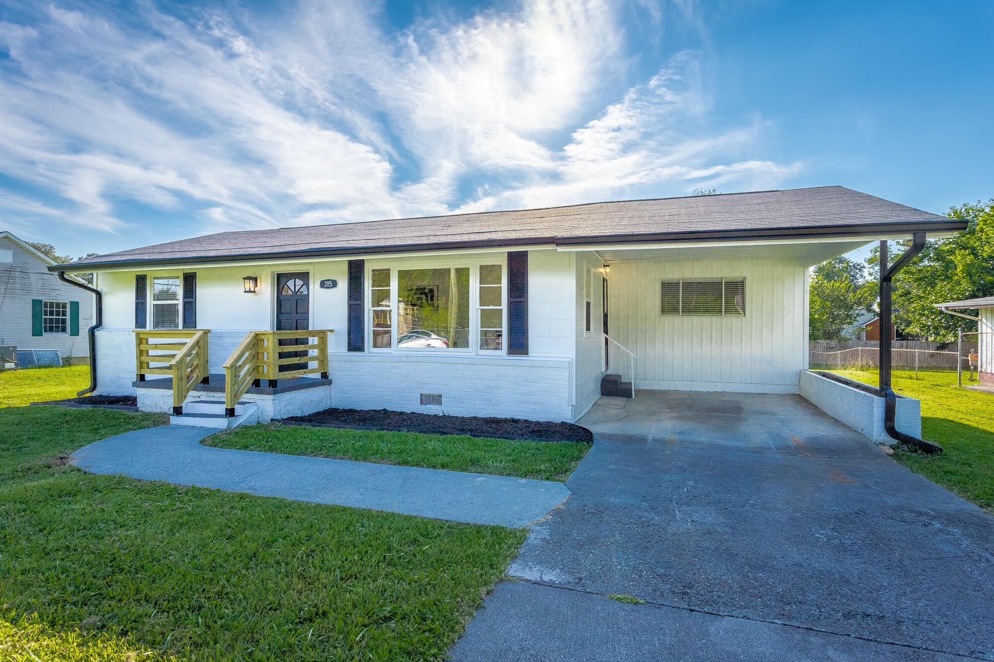 Howell Ave, Chattanooga, TN 37411