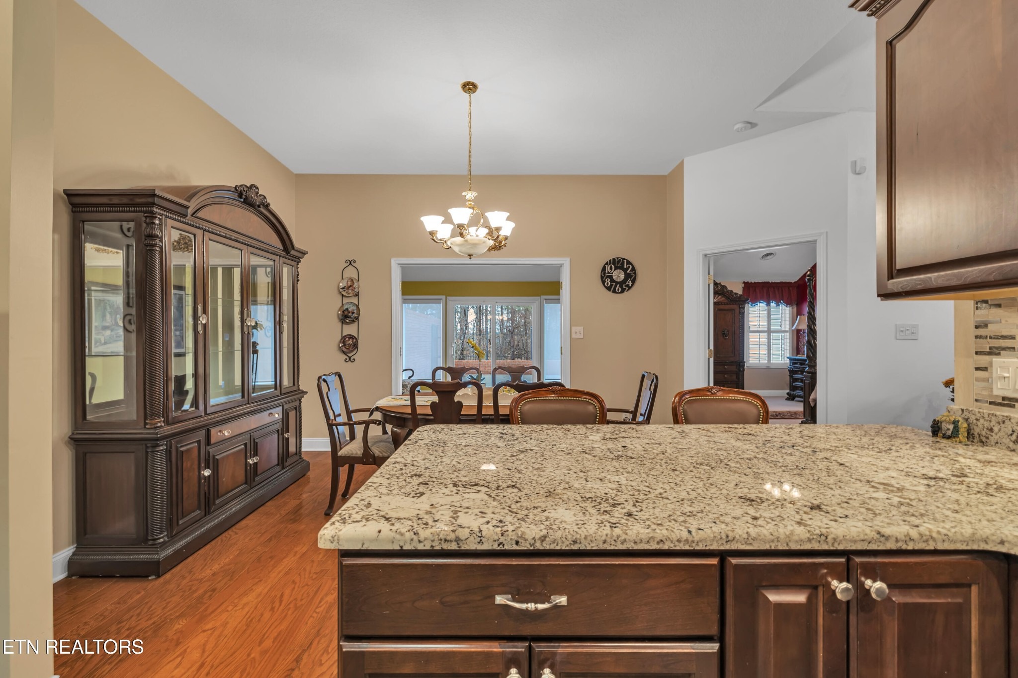 Fine Glen Dr, Sevierville, TN 37862