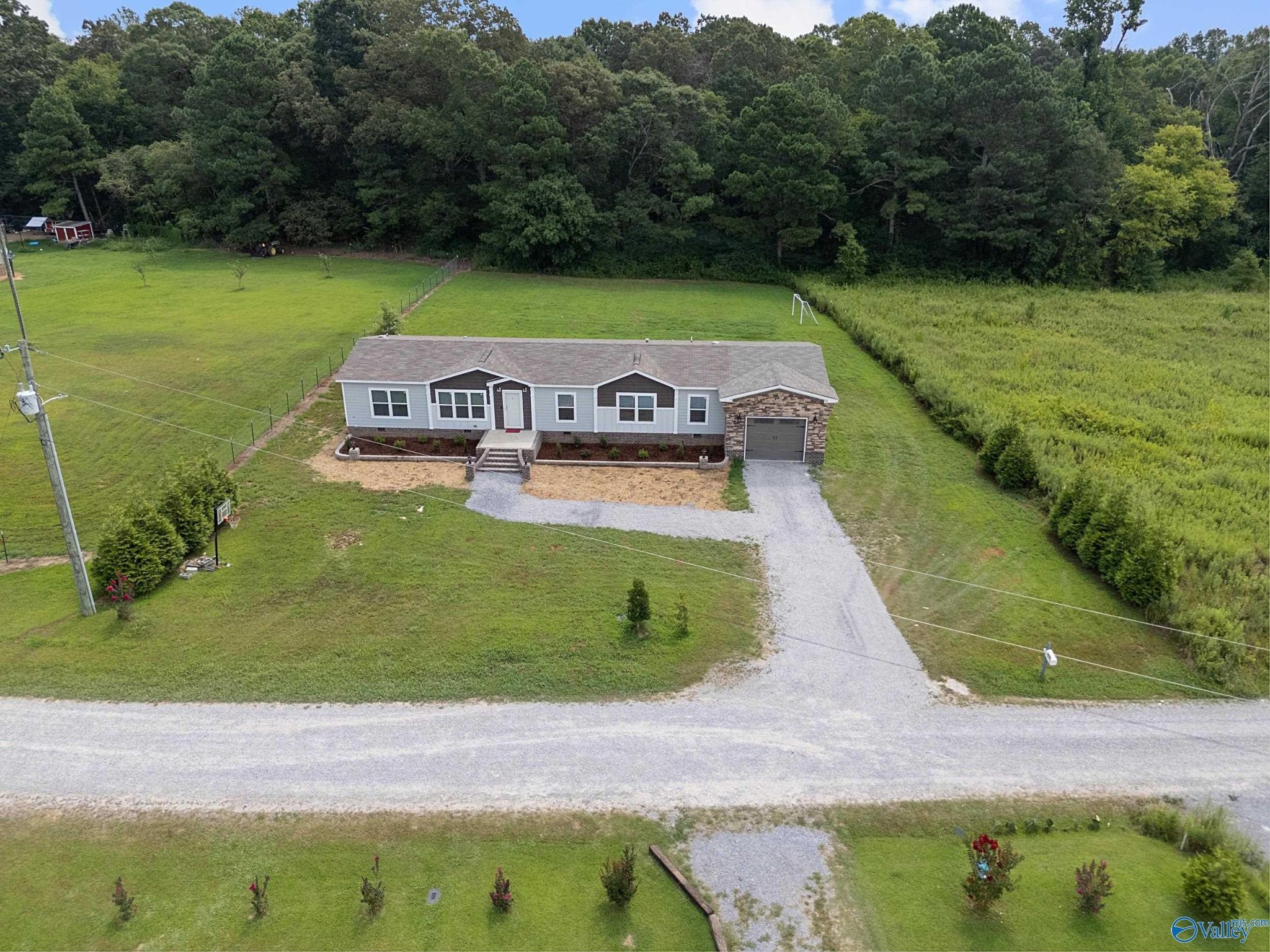 County Road 1762 , Baileyton, AL 35019