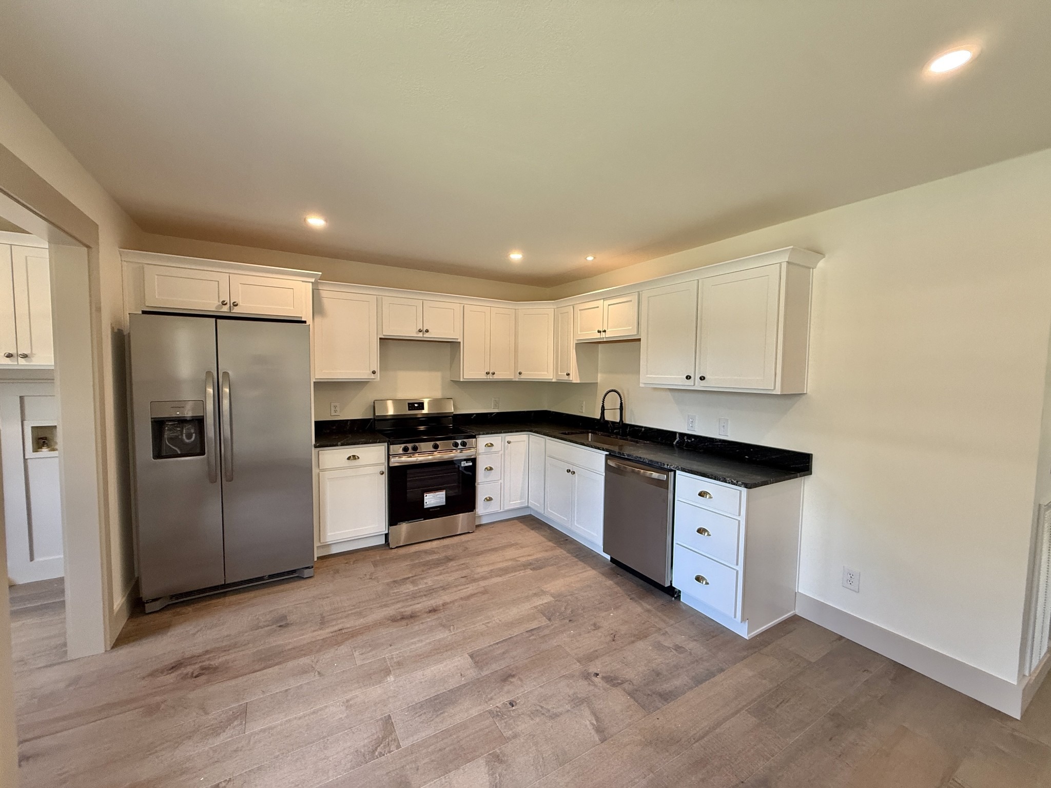 Wilson St, Benton, TN 37307
