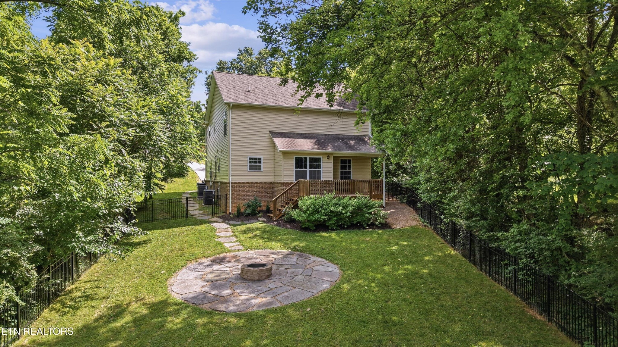 Brown School Rd, Maryville, TN 37804