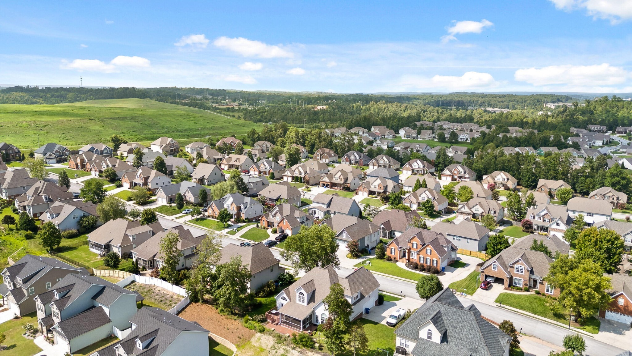 Wiltshire Dr, Ooltewah, TN 37363