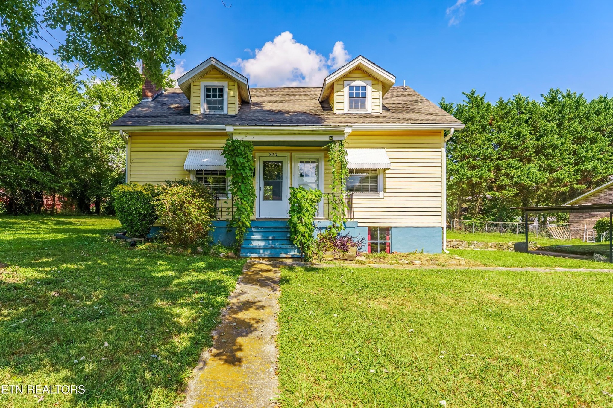 Ruth St, Maryville, TN 37803