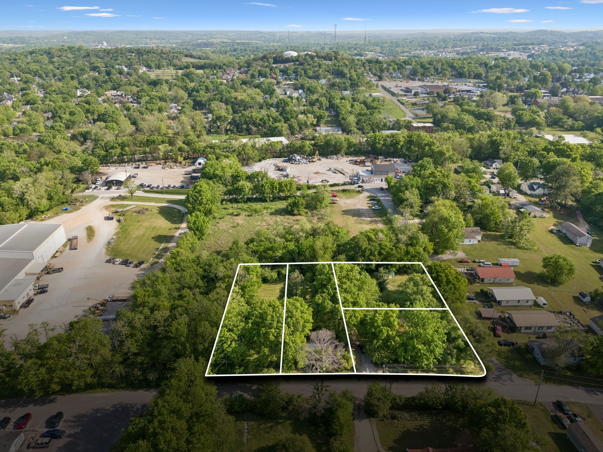 12th St, Columbia, TN 38401