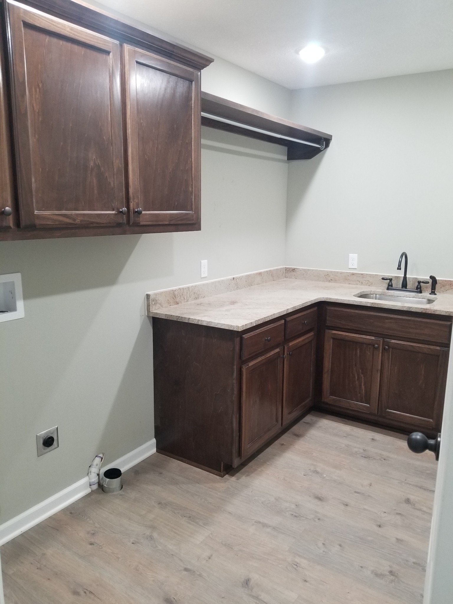 Galen Rd, Lafayette, TN 37083