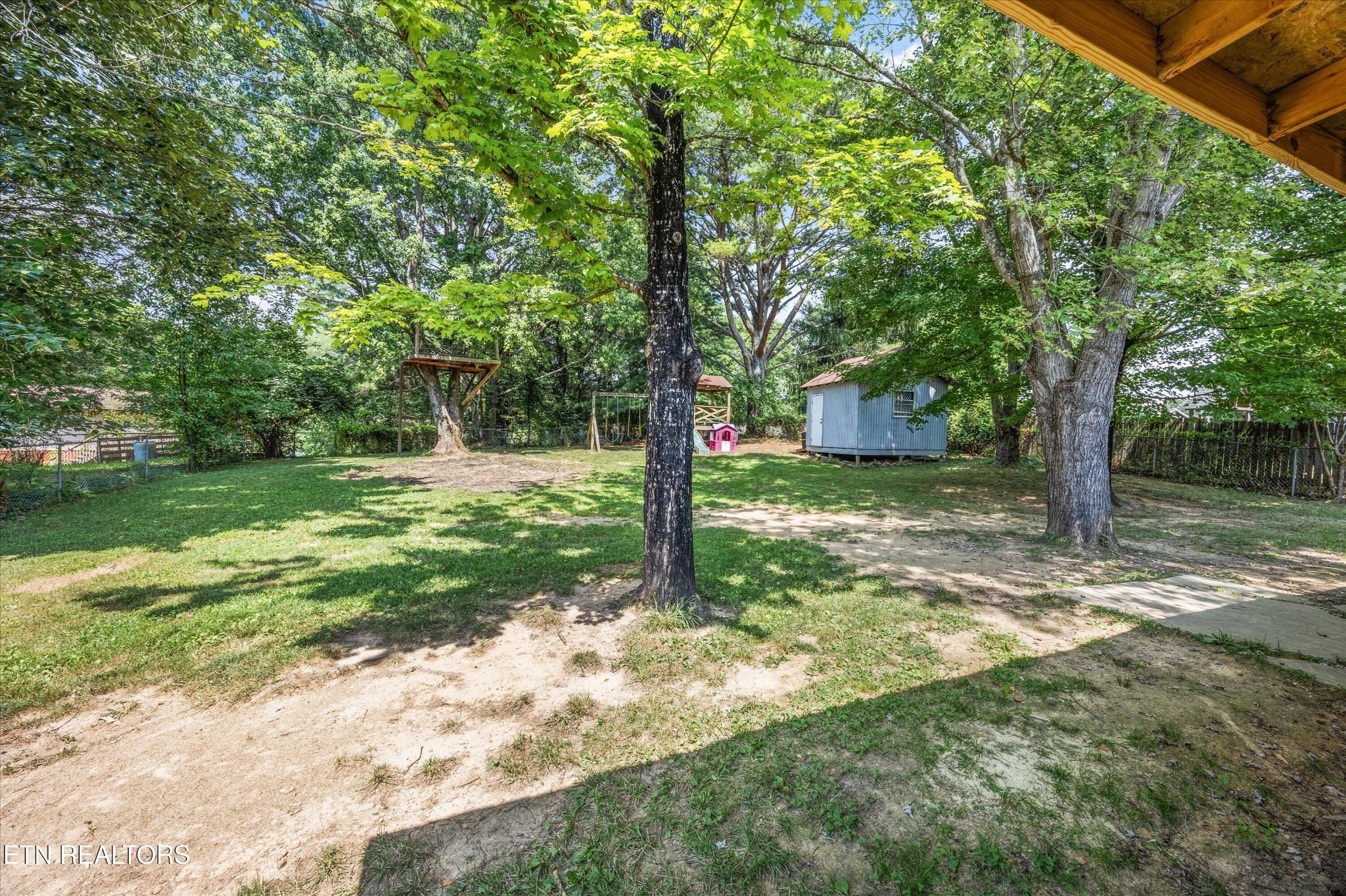 Bittersweet Rd, Knoxville, TN 37918