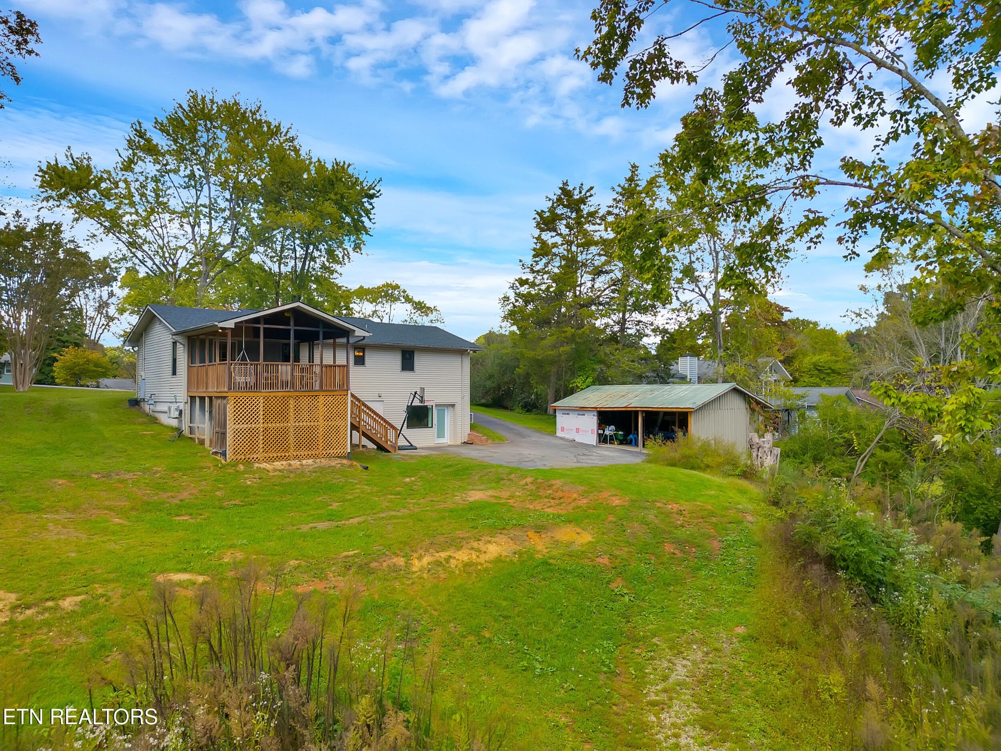 Pinecrest Cir, Lenoir City, TN 37772 #1
